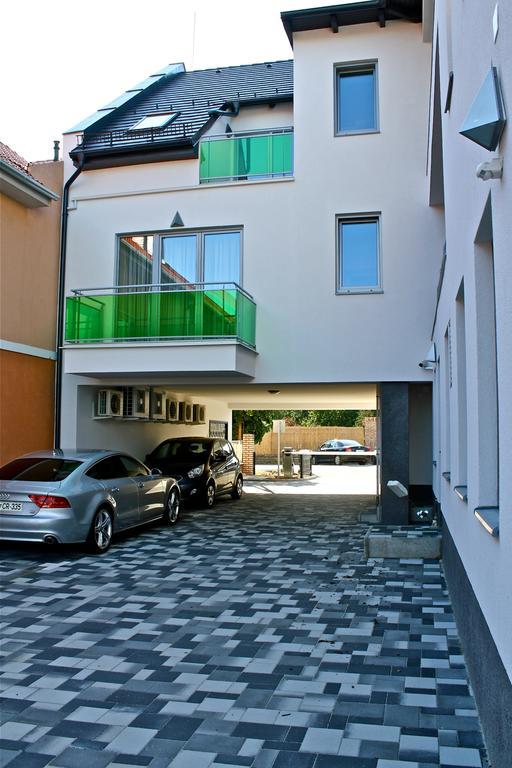 Olive Apartman ชาร์วาร์ ภายนอก รูปภาพ